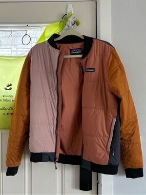 Patagonia Colorblock Puffer Jacket in Dusty Rose, Rust & Mustard M